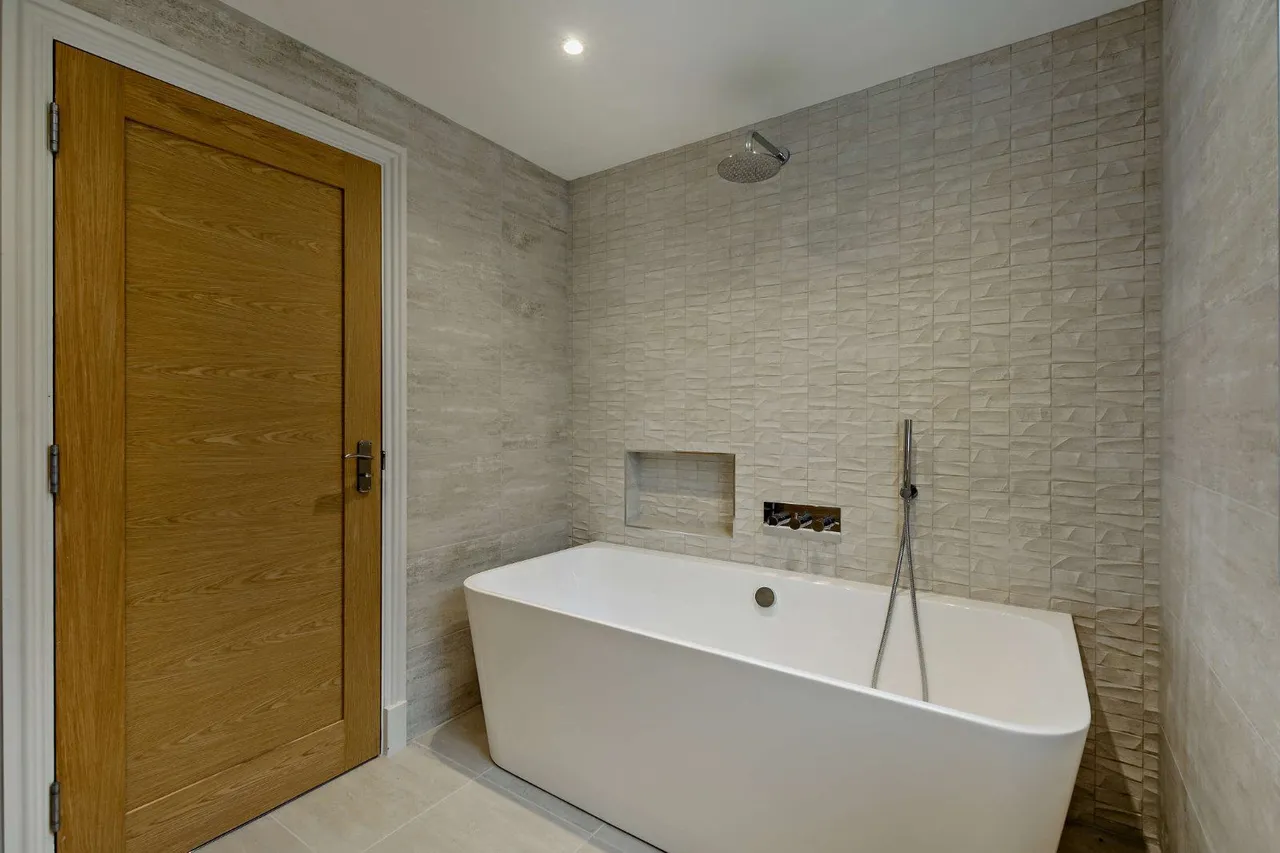 Foundry Lane, Lewes, BN7, photo 13