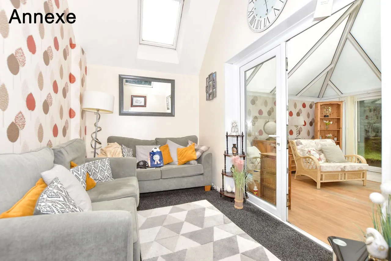 Capel Street, Capel-Le-Ferne, CT18, photo 13