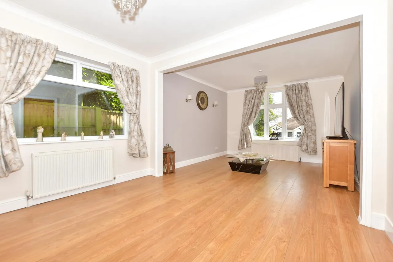 Capel Street, Capel-Le-Ferne, CT18, photo 2