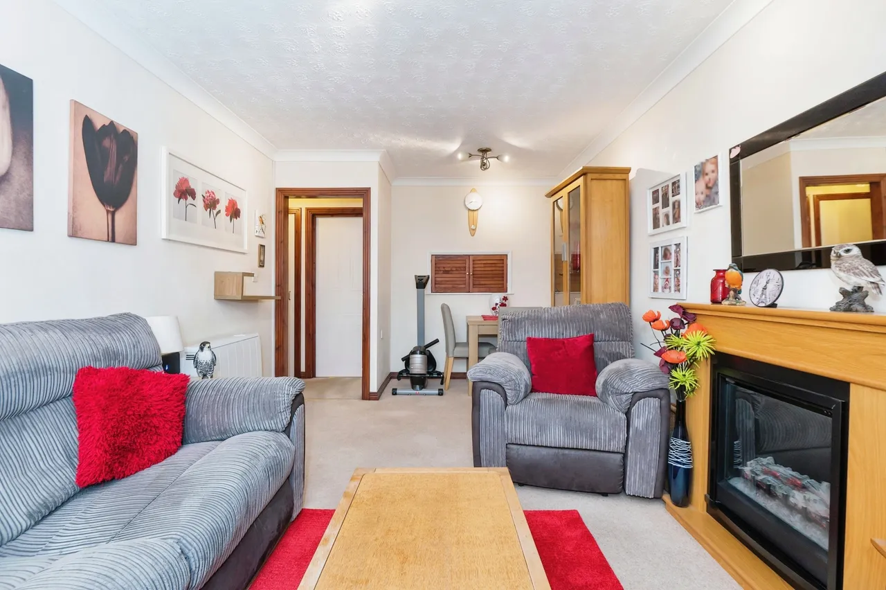 Lower Common Road, West Wellow, SO51, photo 5