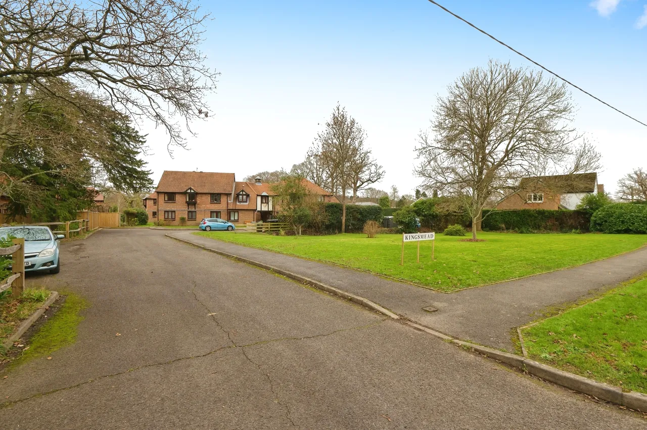 Lower Common Road, West Wellow, SO51, photo 12