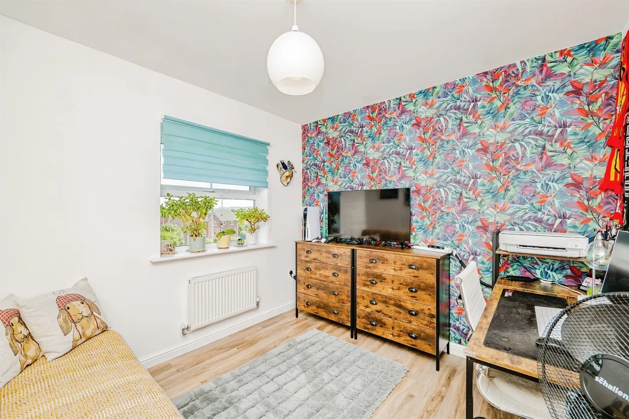 Longacres Bridgend, CF31, photo 15