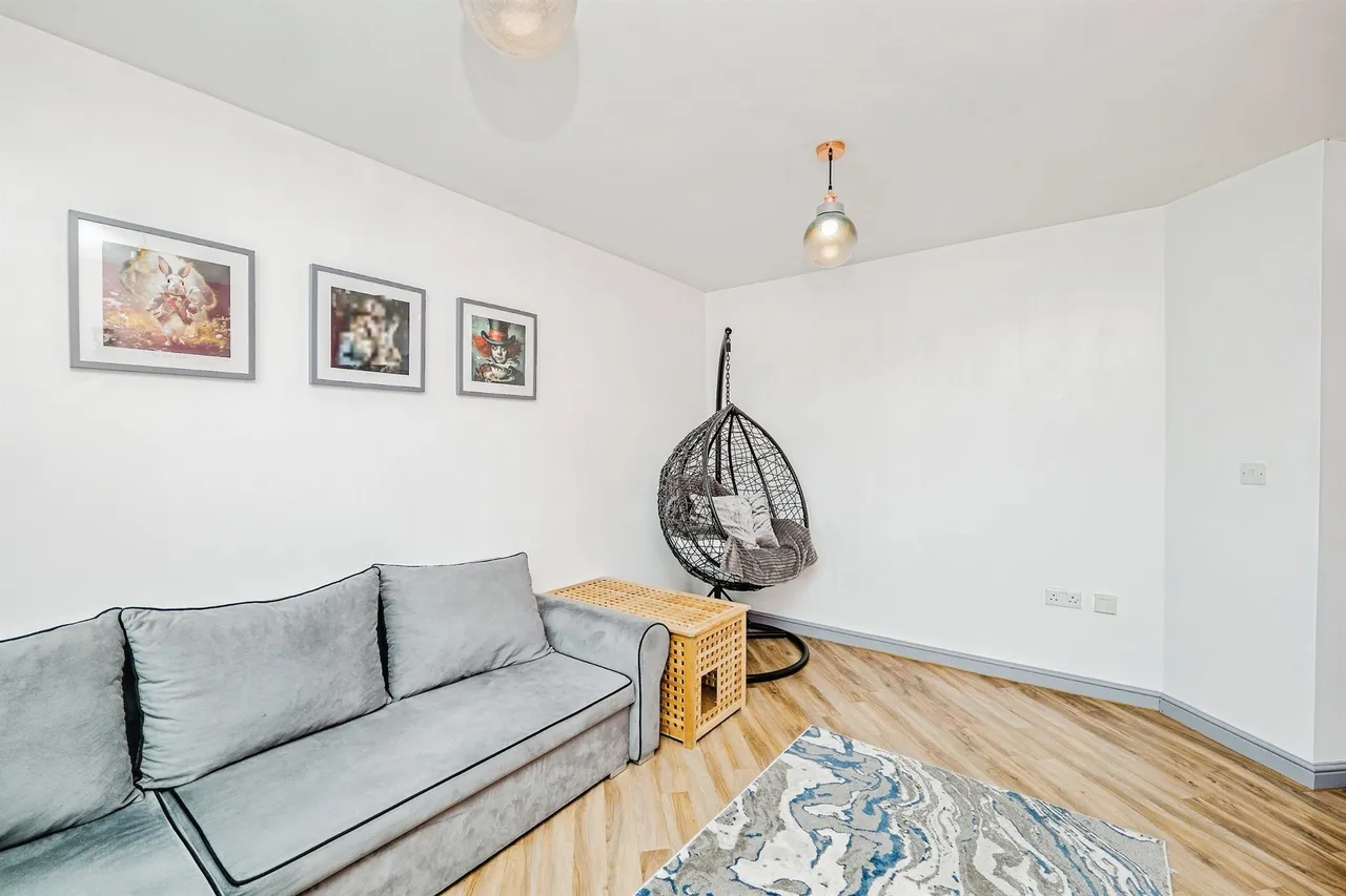 Longacres Bridgend, CF31, photo 8