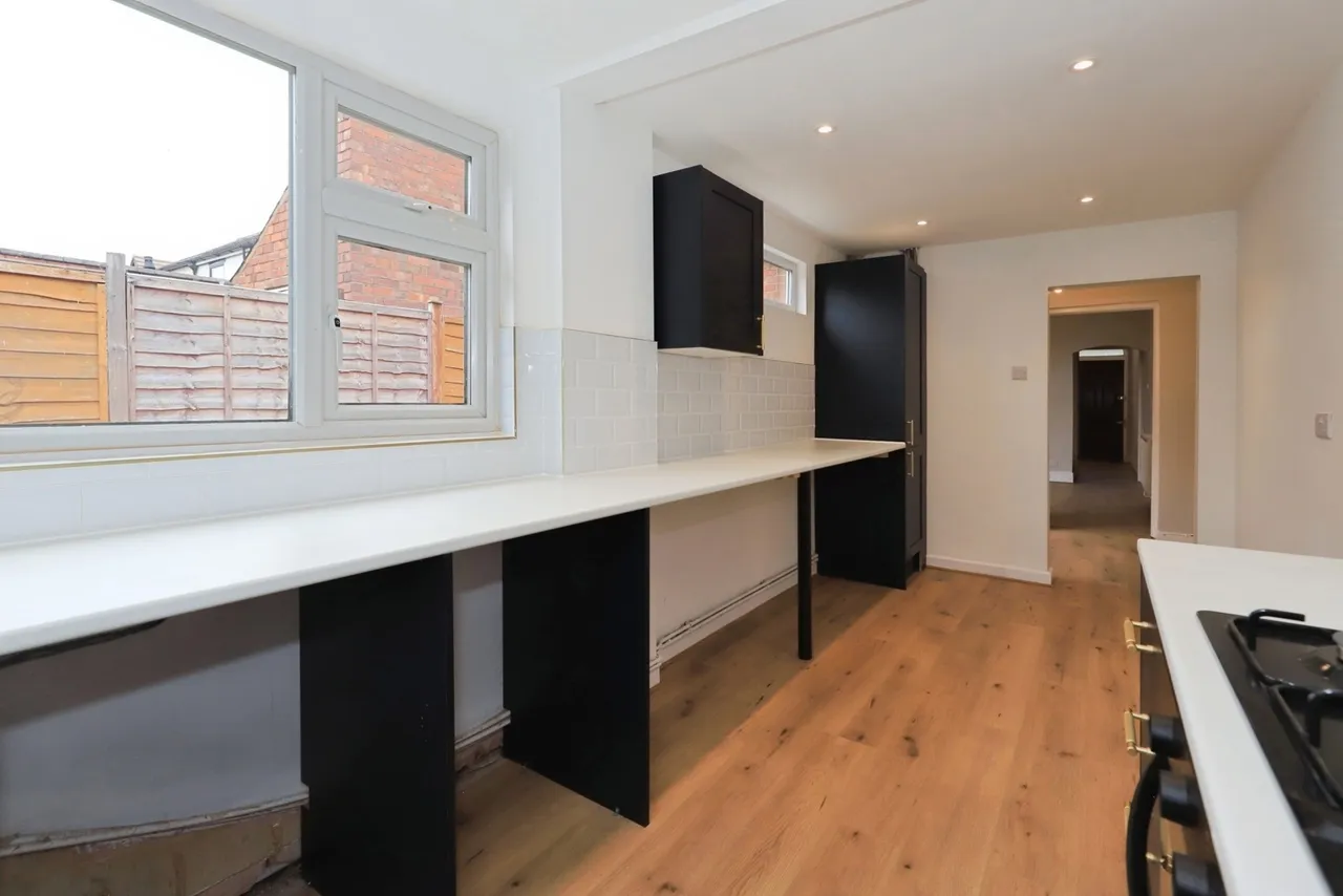 Neville Avenue, Kidderminster, DY11, photo 11