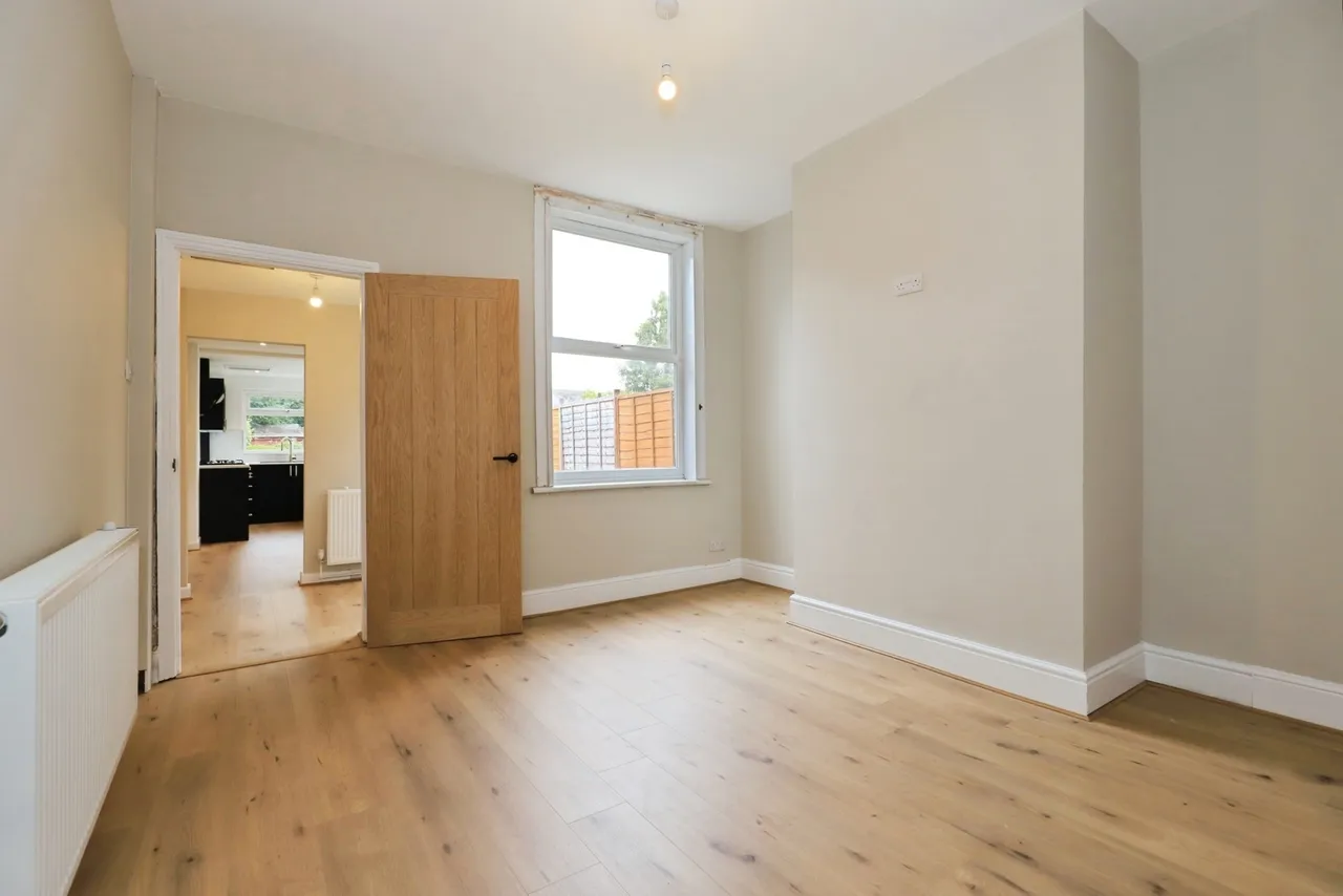 Neville Avenue, Kidderminster, DY11, photo 4