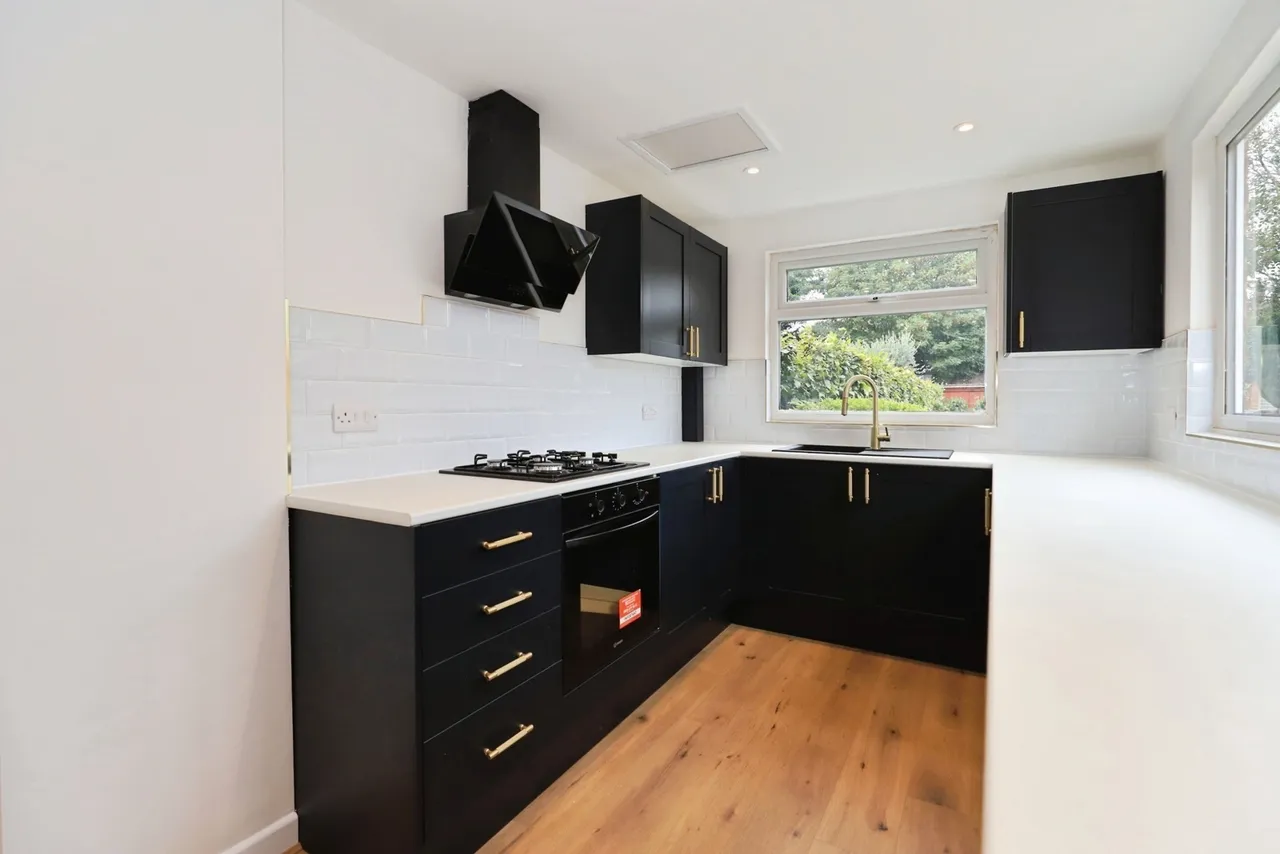 Neville Avenue, Kidderminster, DY11, photo 8