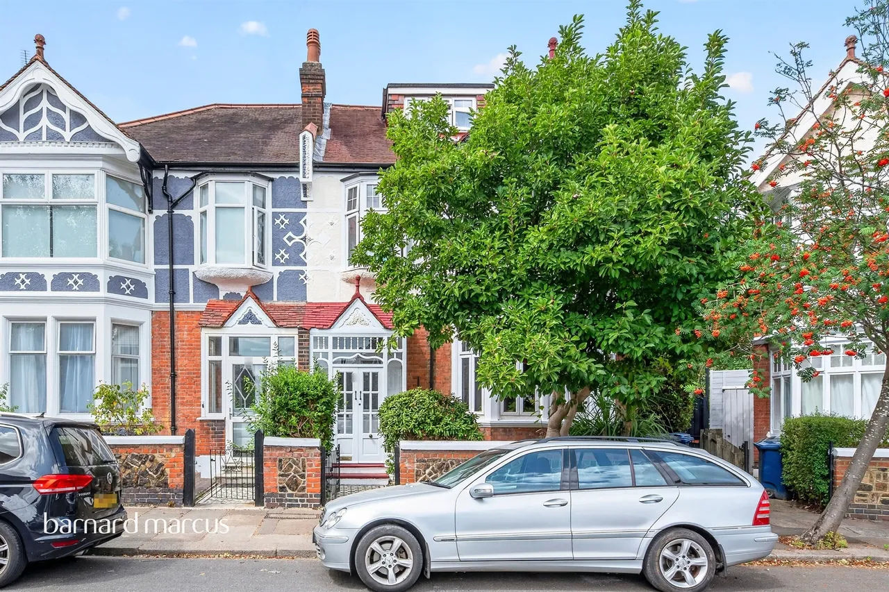 7 bed house for sale — Fordhook Avenue, London