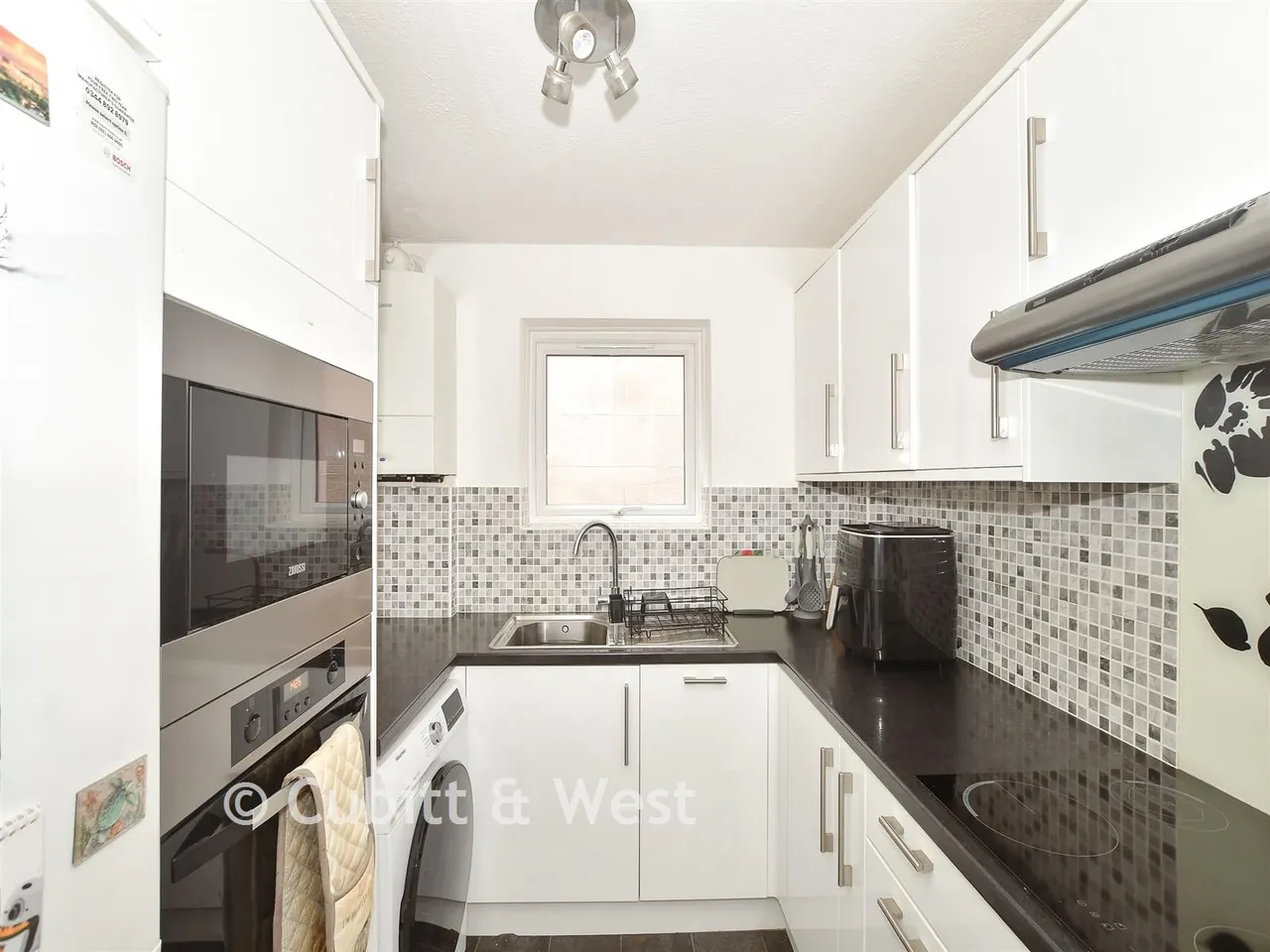 Franklynn Road, Haywards Heath, RH16, photo 5