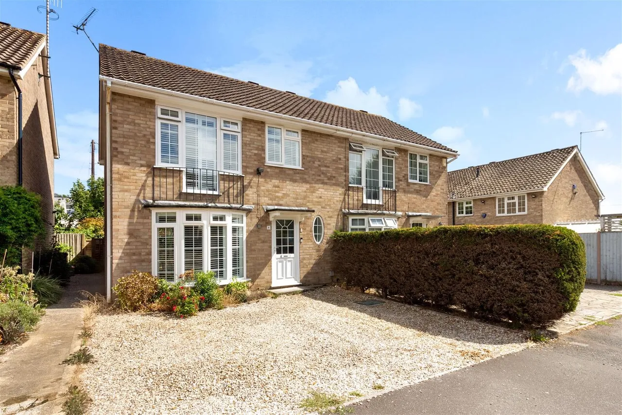 3 bed house for sale — Georgian Gardens, Rustington, Littlehampton