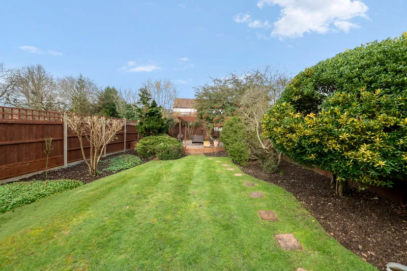 Barrow Point Avenue, Pinner, photo 8