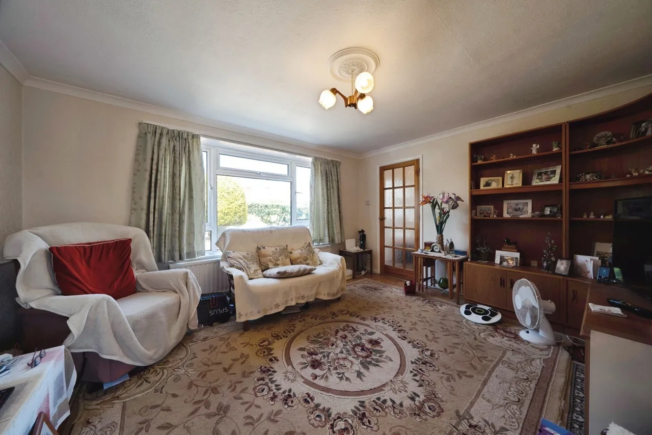 Boltons Lane, Woking, GU22, photo 6