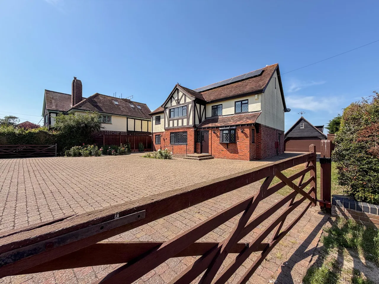 Kirby Road, Walton On The Naze, photo 44