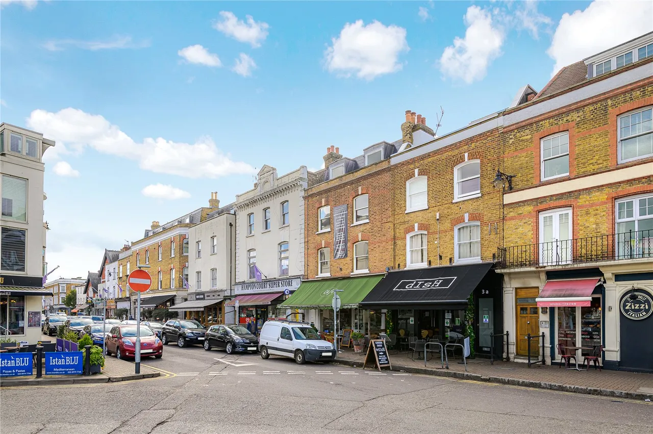 Bridge Road, East Molesey, KT8 9EU, photo 18