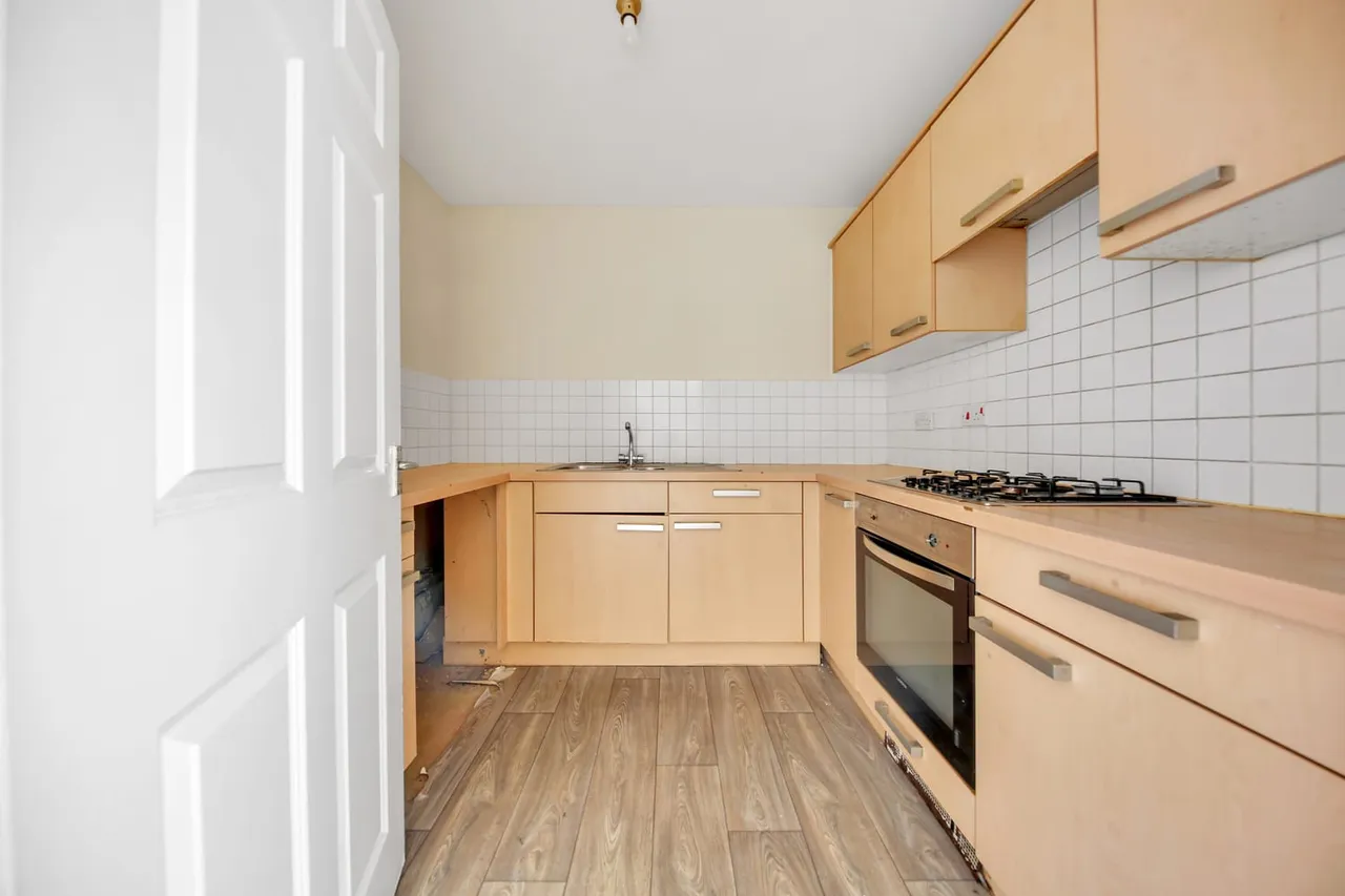 19 Blackthorn Road, Ilford, Essex, IG1 2NS, photo 7