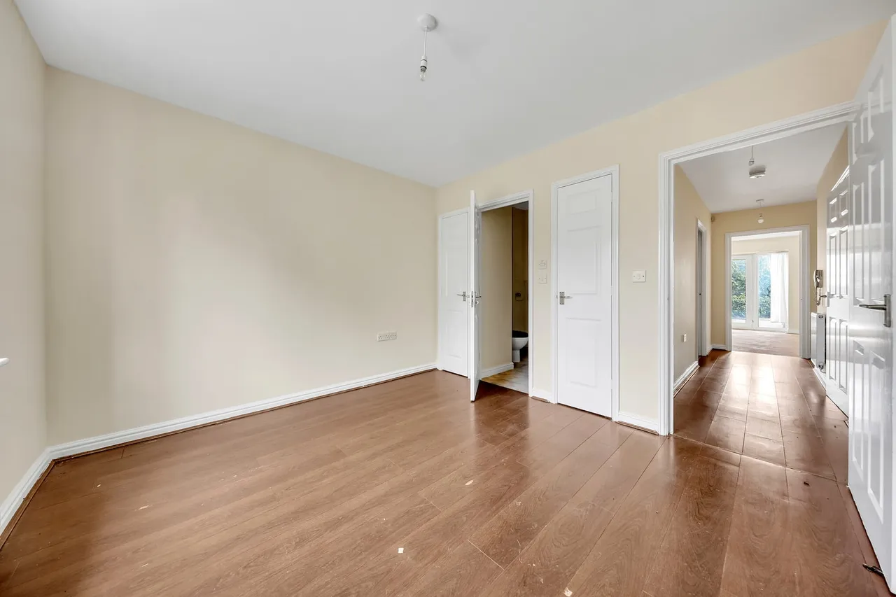 19 Blackthorn Road, Ilford, Essex, IG1 2NS, photo 9