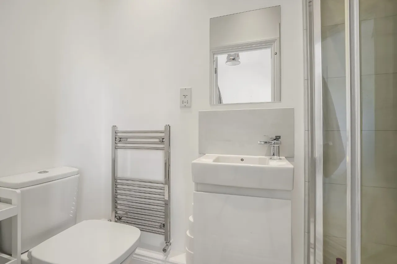Red House Mews, Durrington, Salisbury, Wiltshire, SP4 8BF, photo 9