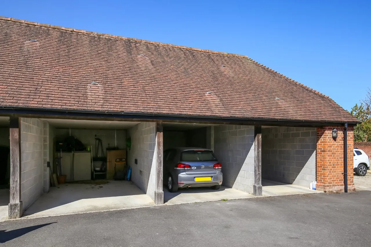 Red House Mews, Durrington, Salisbury, Wiltshire, SP4 8BF, photo 11