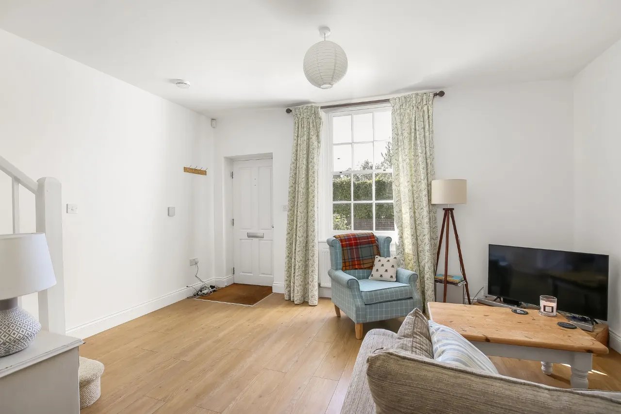 Red House Mews, Durrington, Salisbury, Wiltshire, SP4 8BF, photo 4