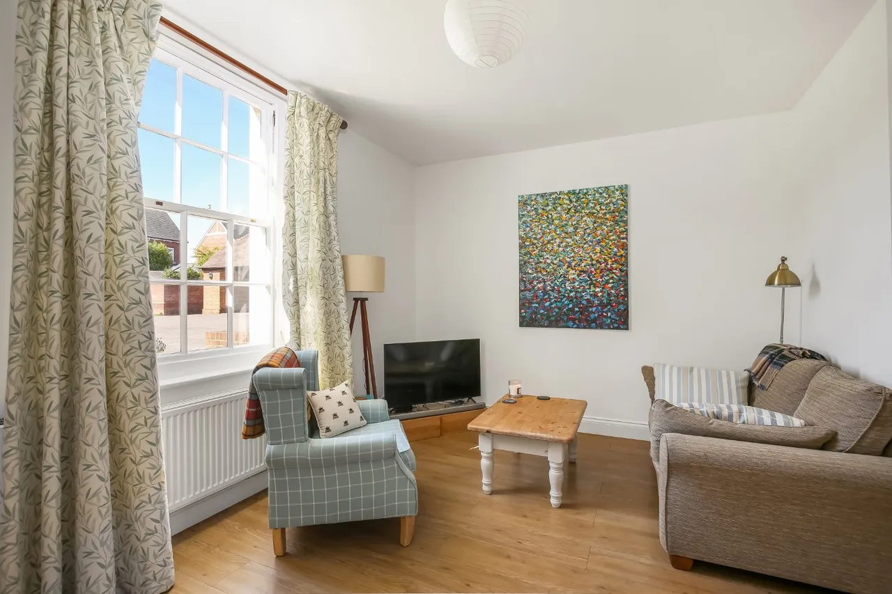 Red House Mews, Durrington, Salisbury, Wiltshire, SP4 8BF, photo 5