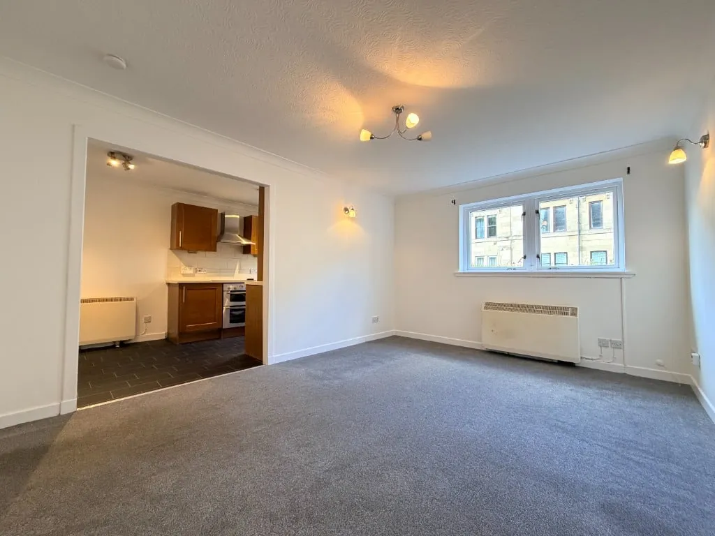 Neilston Road, Paisley, PA2, photo 2
