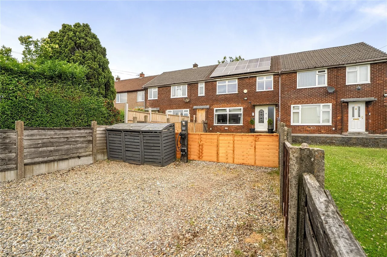 Edensor Avenue, Buxton, Derbyshire, SK17, photo 25