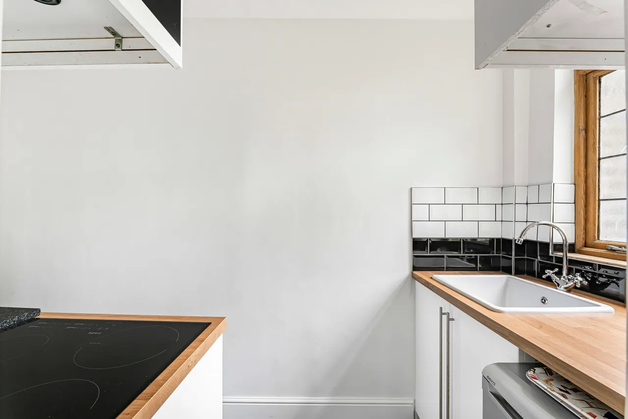 Tudor Close, Brixton Hill, SW2, photo 10