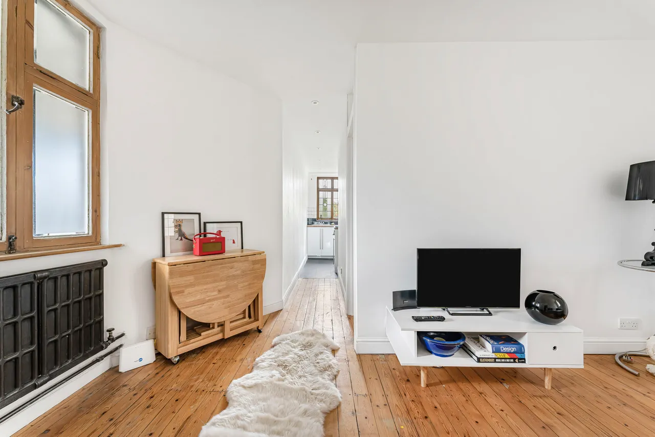 Tudor Close, Brixton Hill, SW2, photo 8