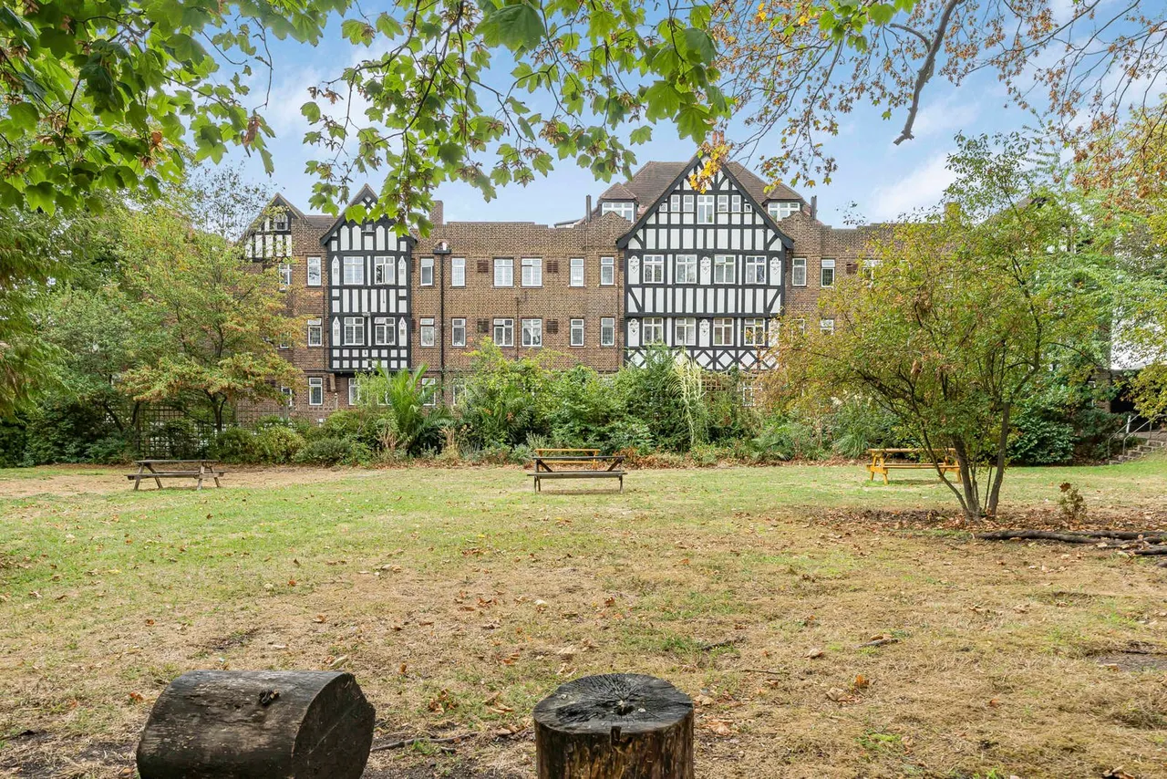 Tudor Close, Brixton Hill, SW2, photo 14