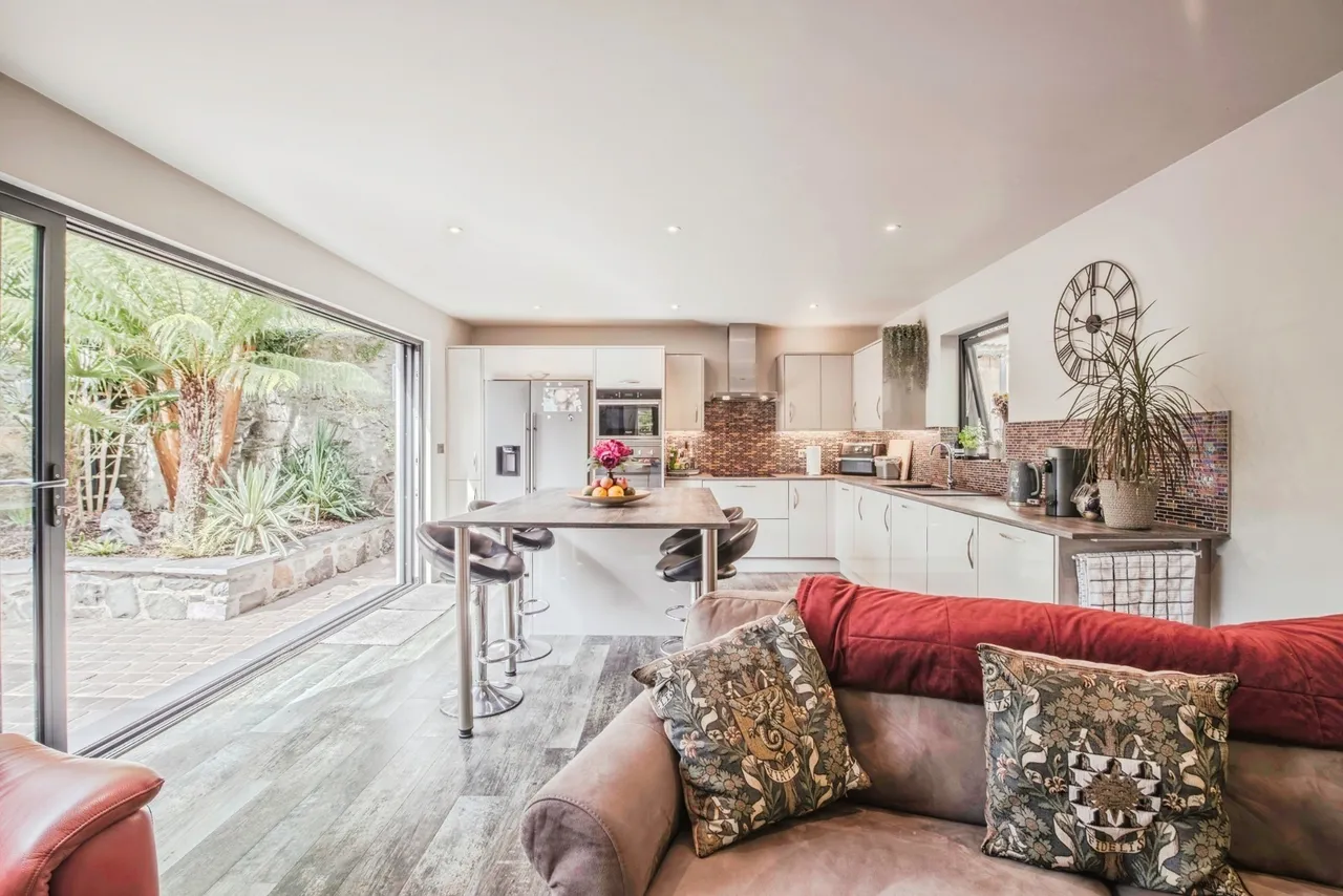 Glyn-y-Mel Road, Lower Town, SA65, photo 4