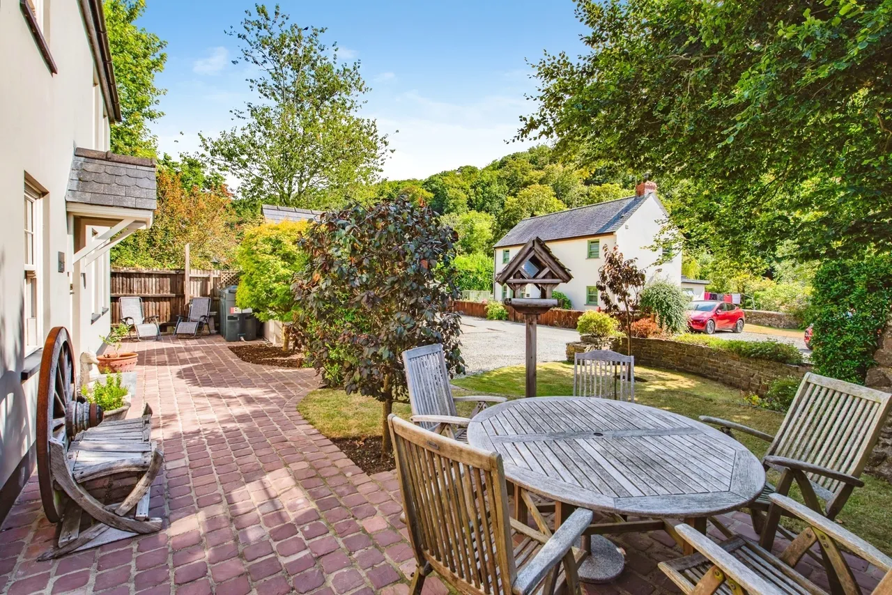 Glyn-y-Mel Road, Lower Town, SA65, photo 26
