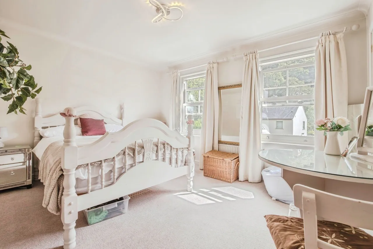 Glyn-y-Mel Road, Lower Town, SA65, photo 18