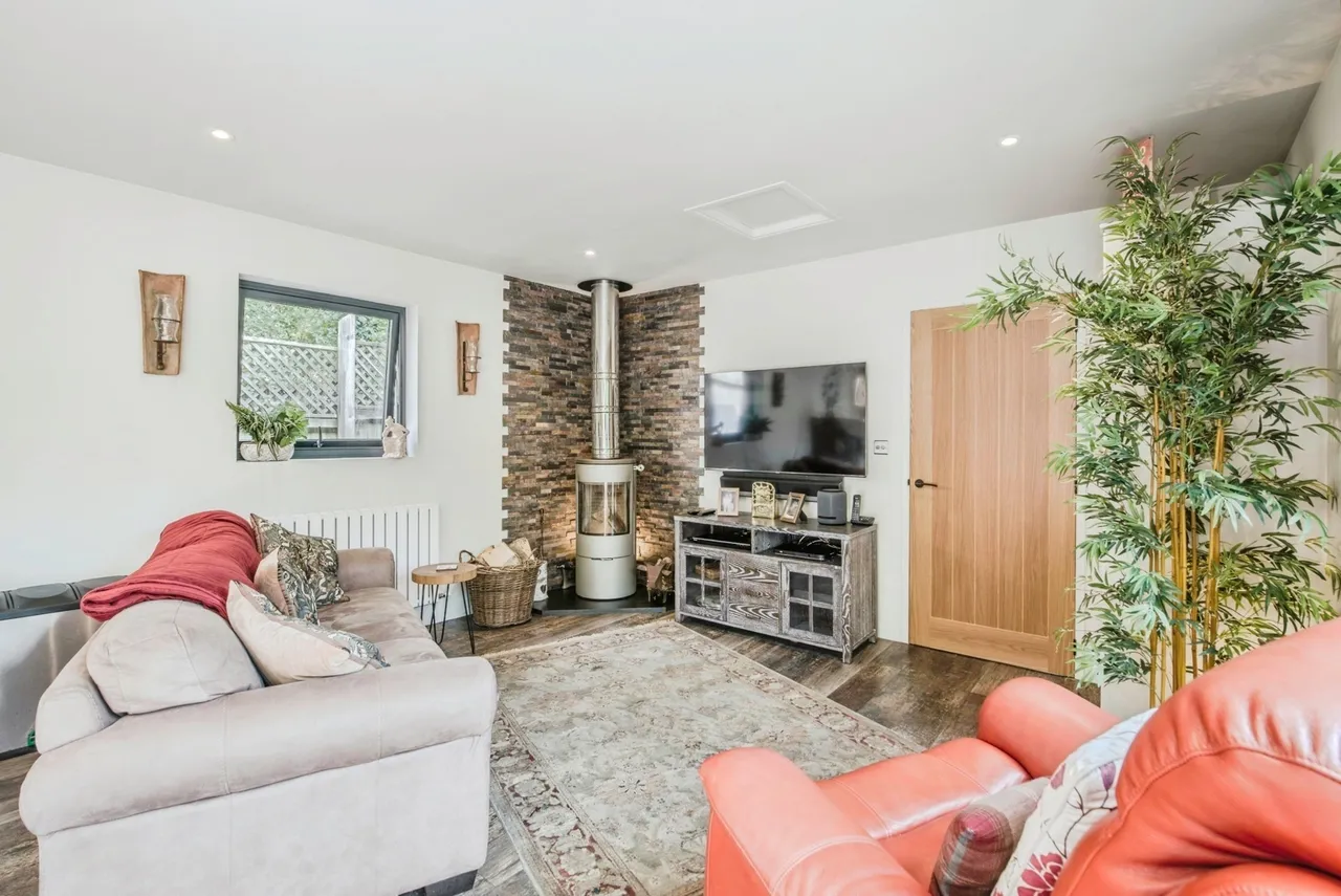 Glyn-y-Mel Road, Lower Town, SA65, photo 6
