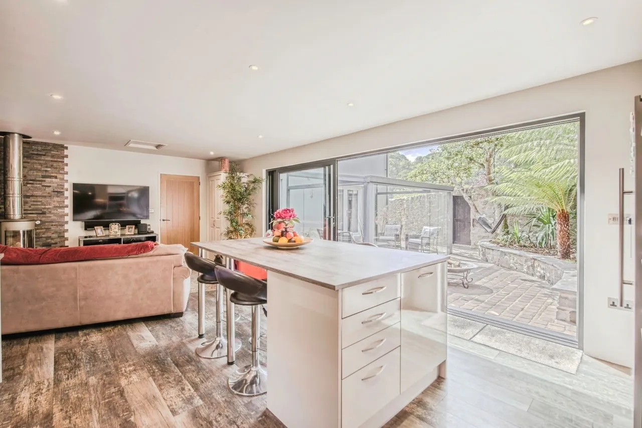Glyn-y-Mel Road, Lower Town, SA65, photo 7