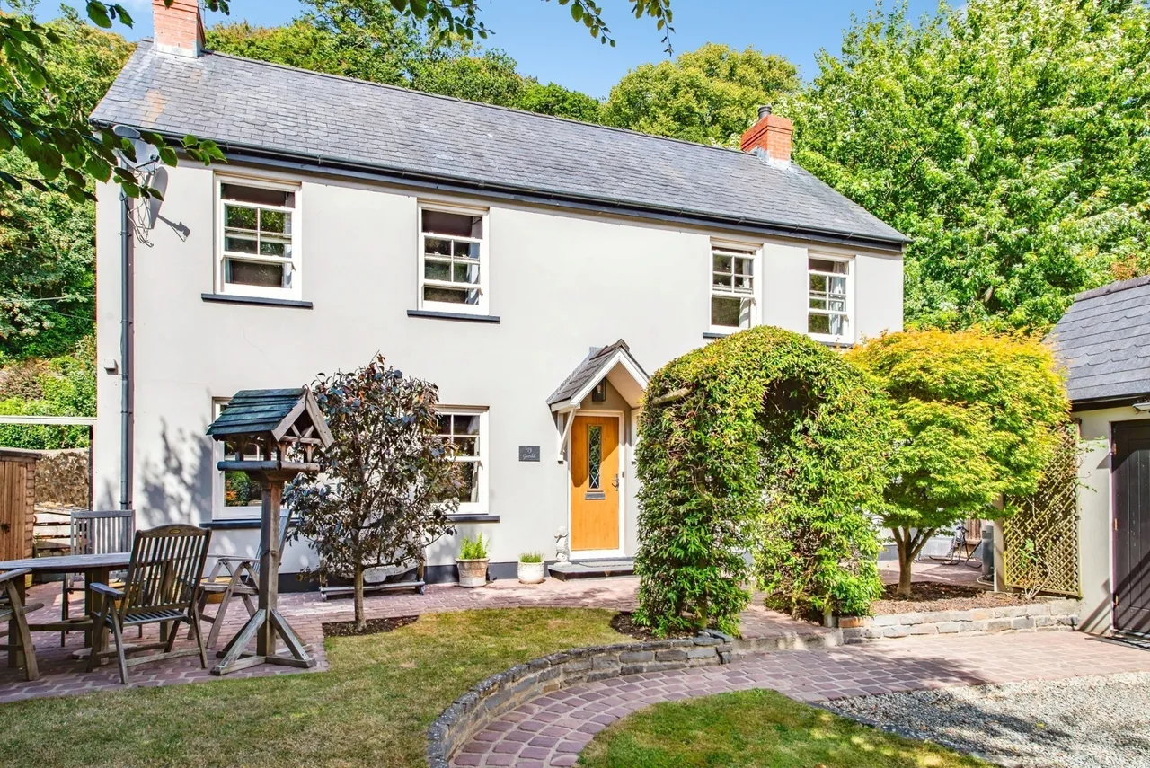 Glyn-y-Mel Road, Lower Town, SA65, photo 31