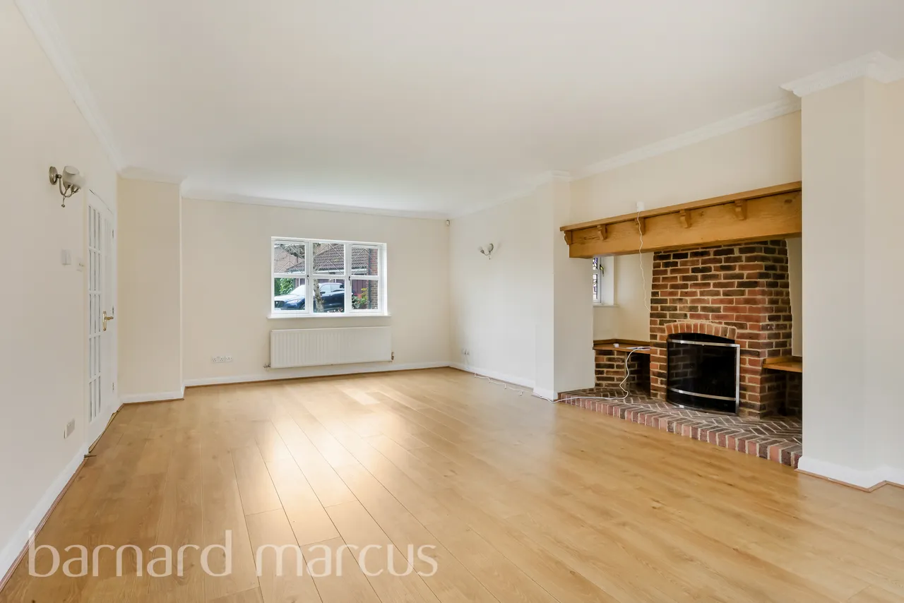 Heathside Place, Epsom, KT18, photo 4