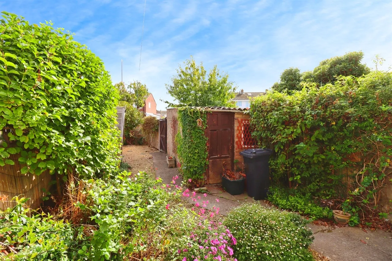 Lyndale Road, Yate, BS37, photo 3