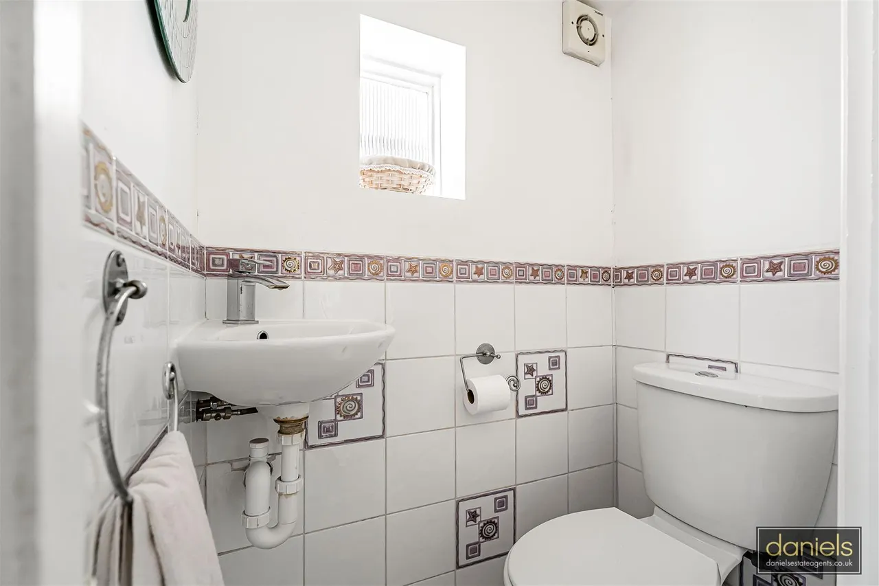 Elms Gardens, Wembley, HA0, photo 8