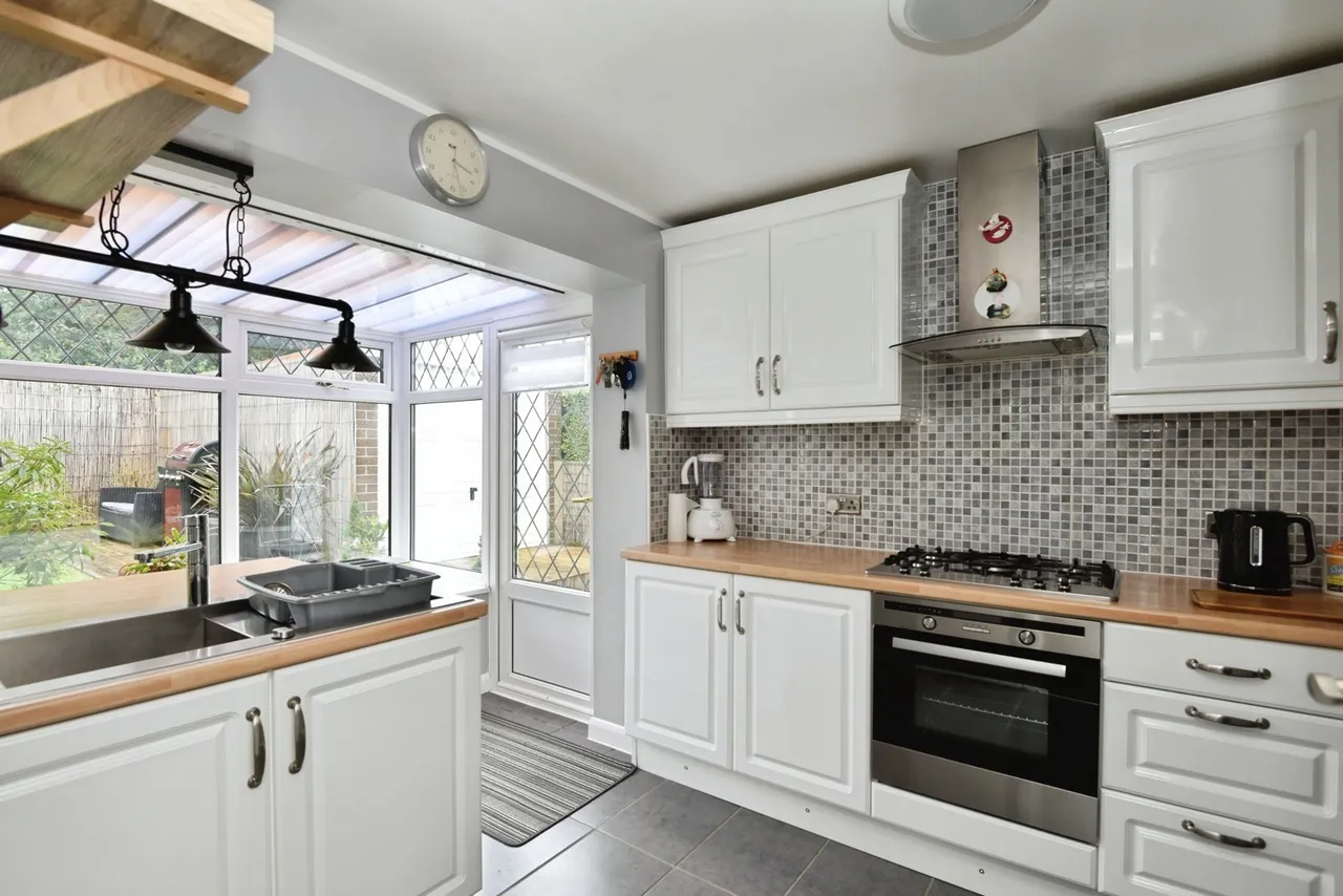 Oakwood Crescent, Sandbach, CW11, photo 5