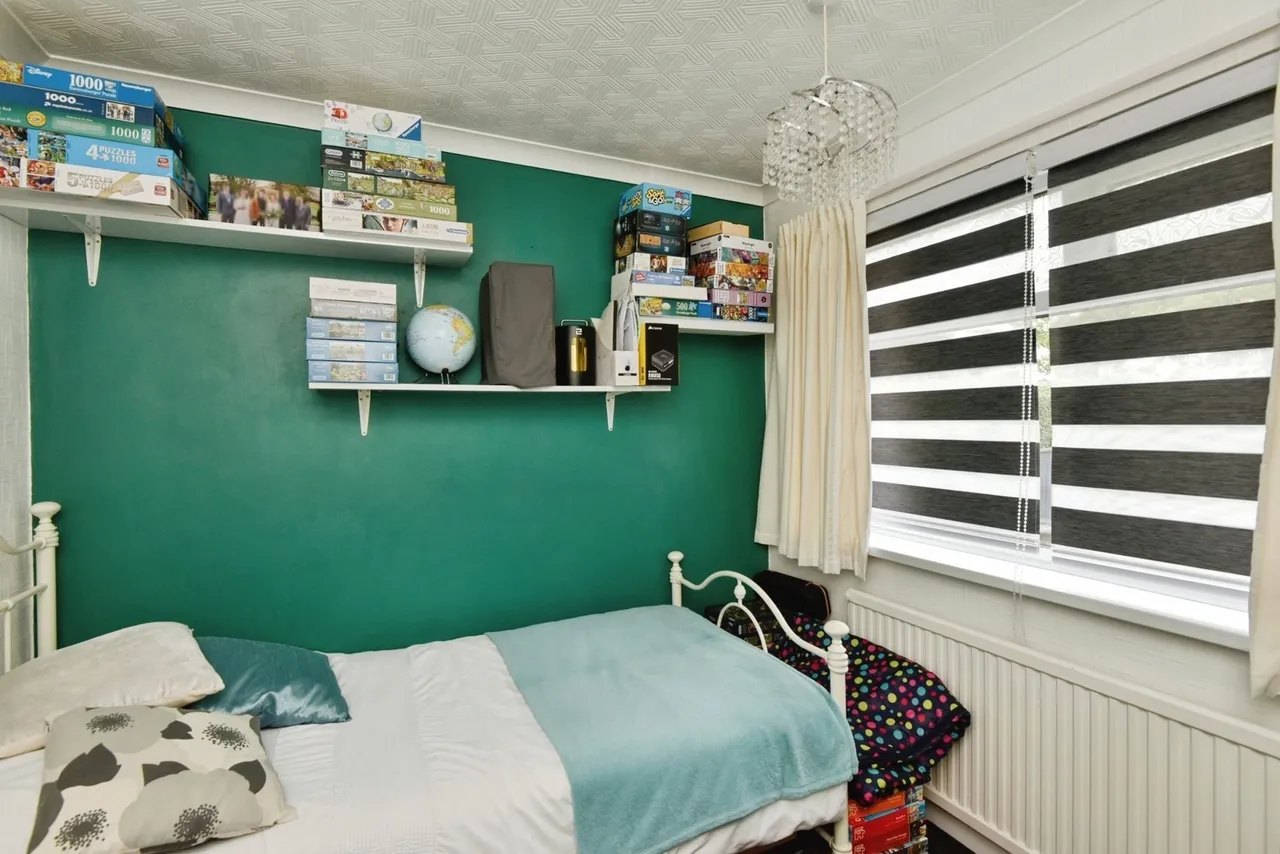 Oakwood Crescent, Sandbach, CW11, photo 15