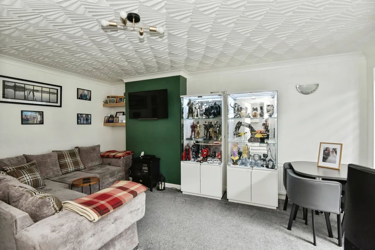 Oakwood Crescent, Sandbach, CW11, photo 6