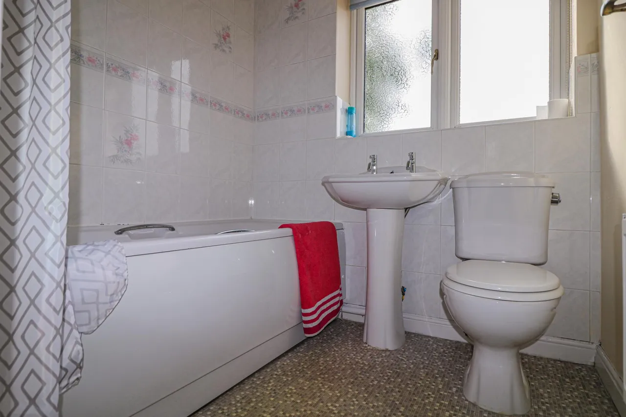 Coleridge Close, Sandbach, CW11, photo 8