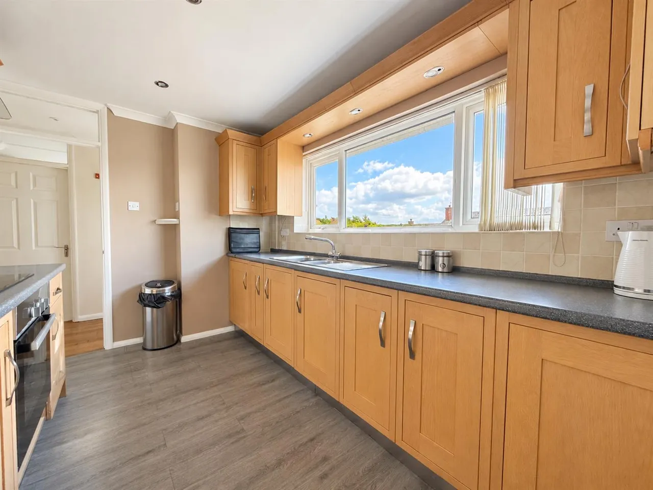 Anderida Road, Lower Willingdon, BN22, photo 7