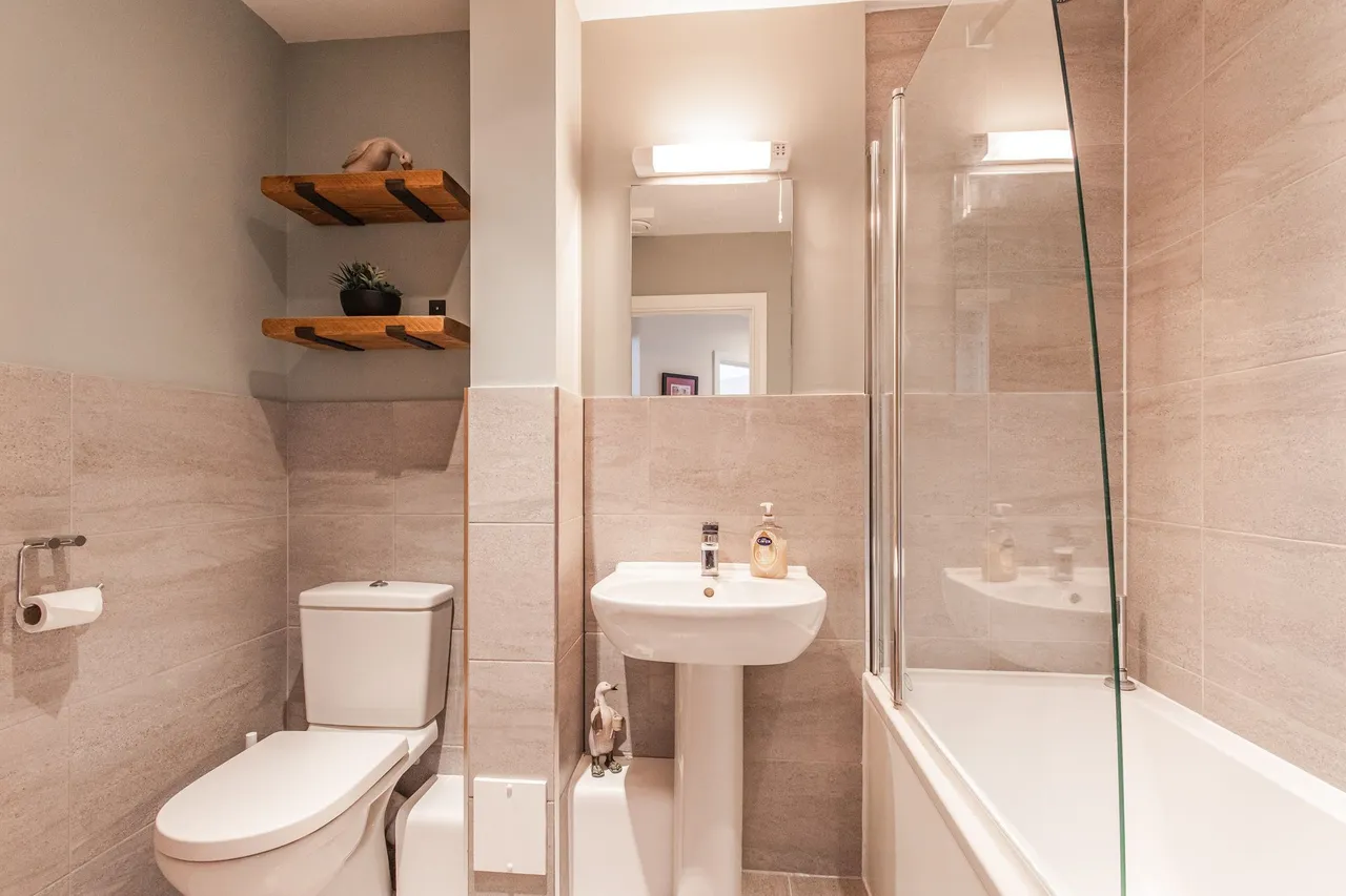 Second Floor Apartment in Norwich Clo, photo 11