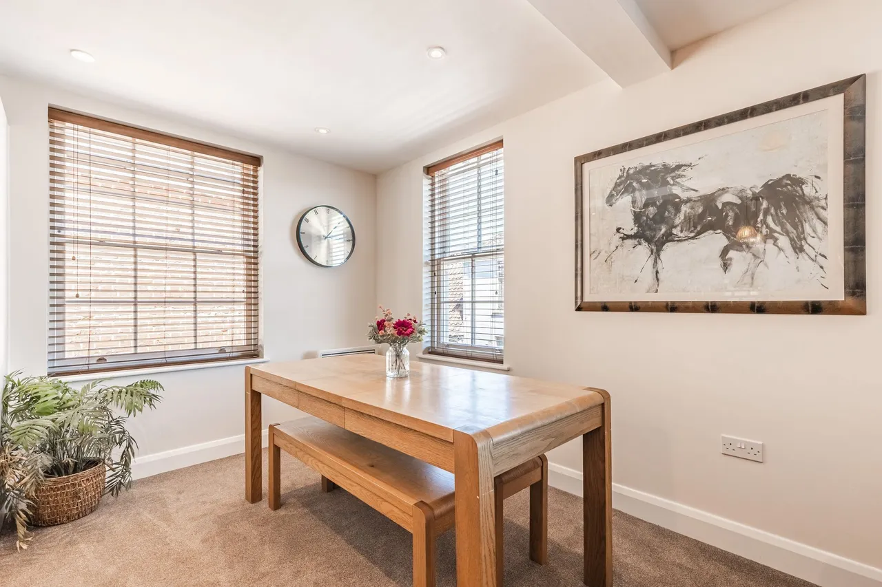 Second Floor Apartment in Norwich Clo, photo 9