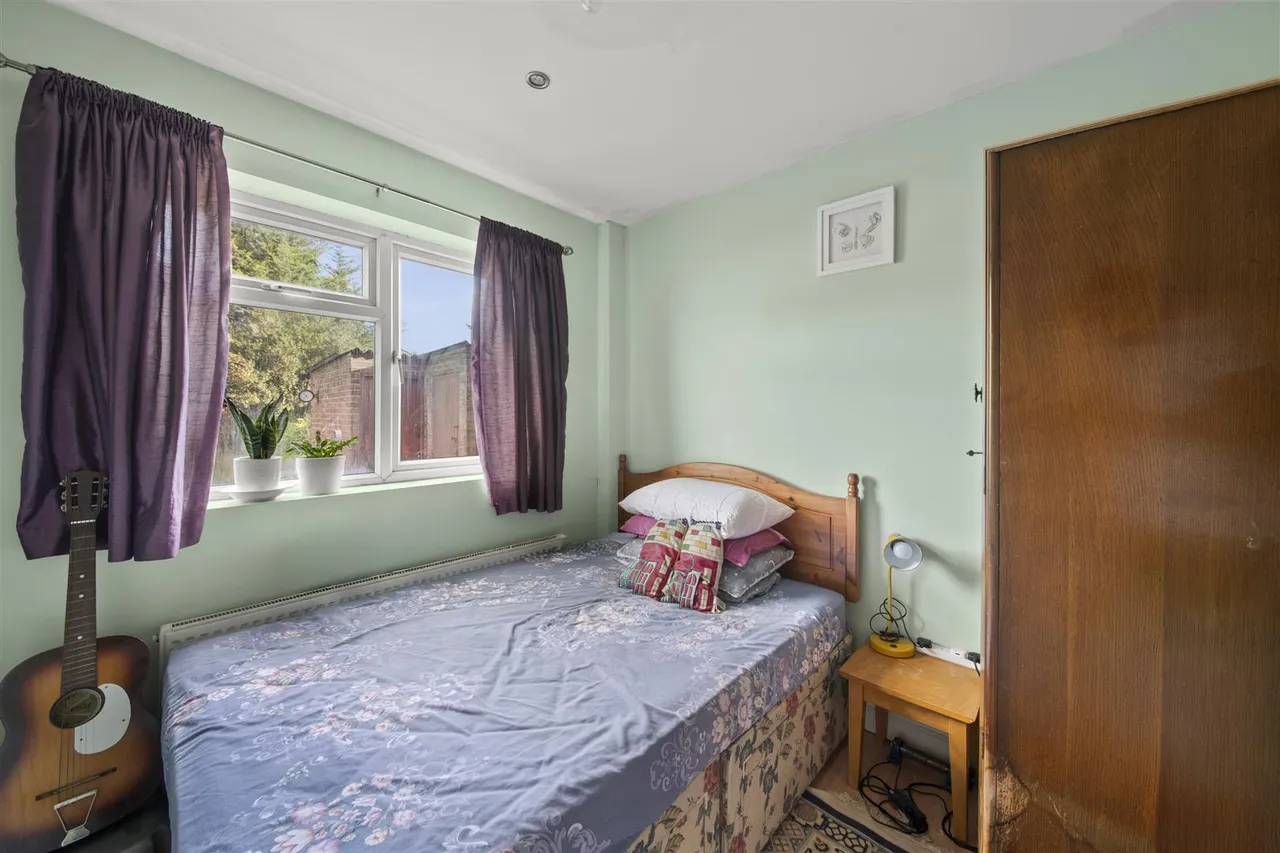 Reynolds Road, Hayes, photo 10