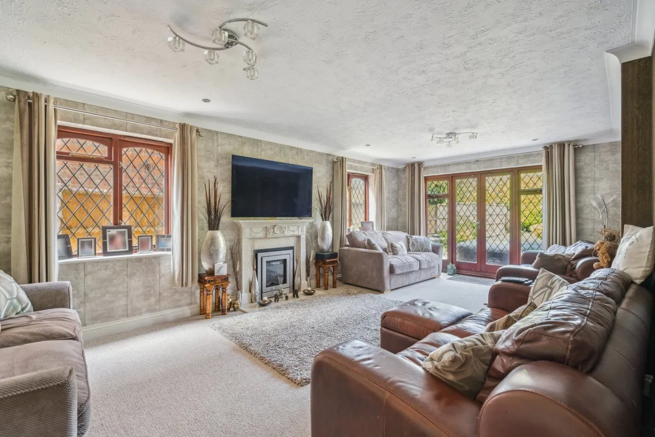 Denham Walk, Chalfont St. Peter, Gerrards Cross, SL9 0EN, photo 5