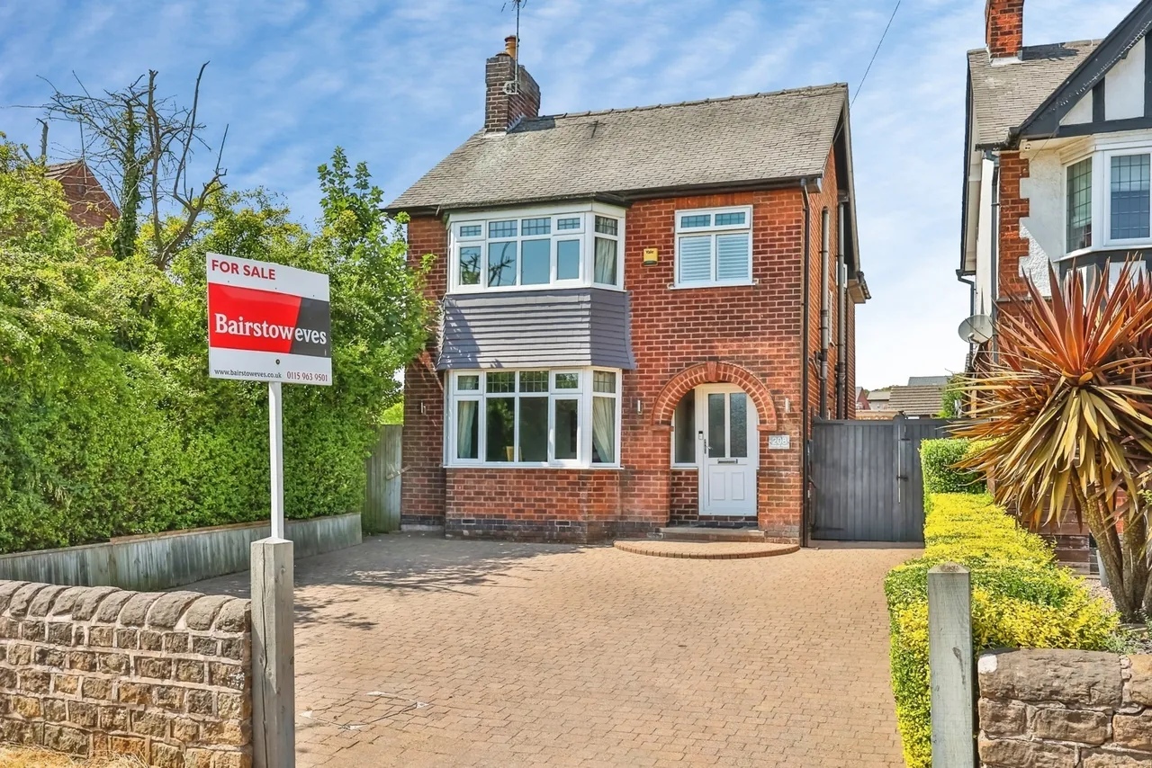4 bed house for sale, Watnall Road, Hucknall, NG15
