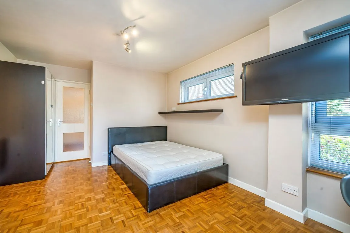Cleveland Road, W13, photo 5