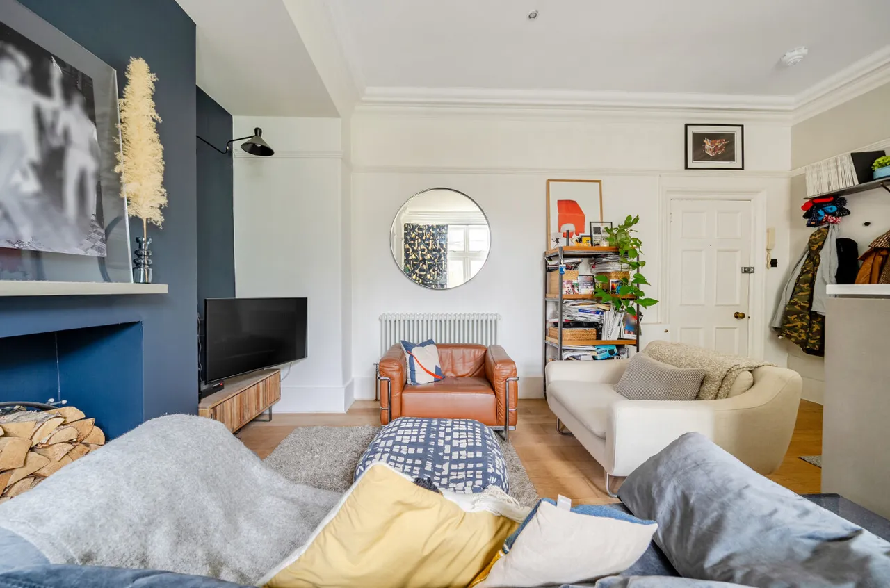Lower Edgeborough Road, Guildford, GU1, photo 9