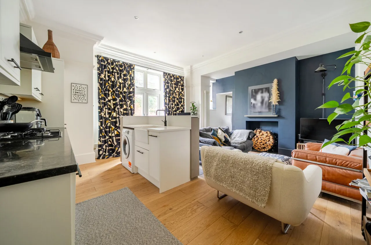 Lower Edgeborough Road, Guildford, GU1, photo 12
